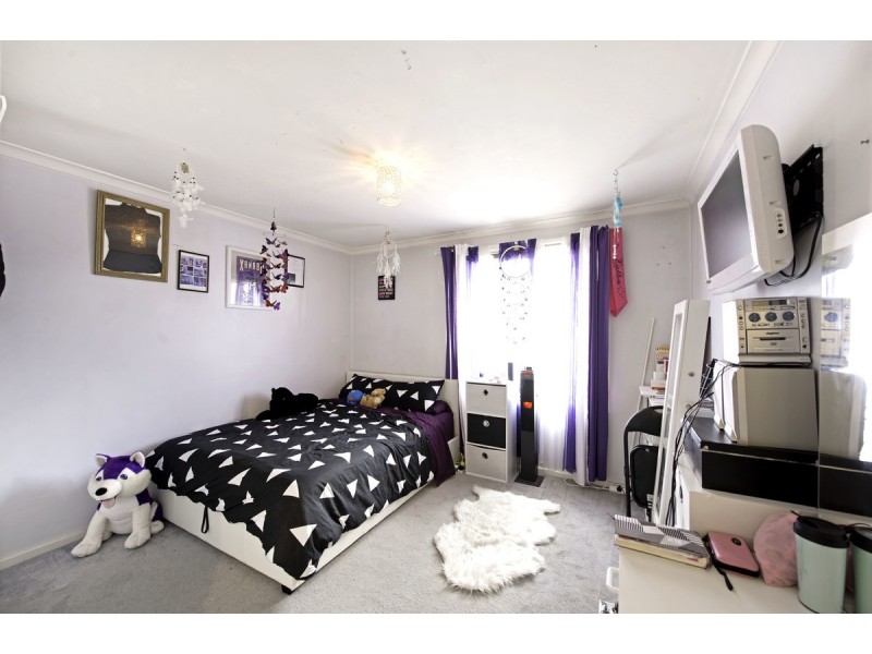 25 Macnaughton Street, Holt ACT 2615