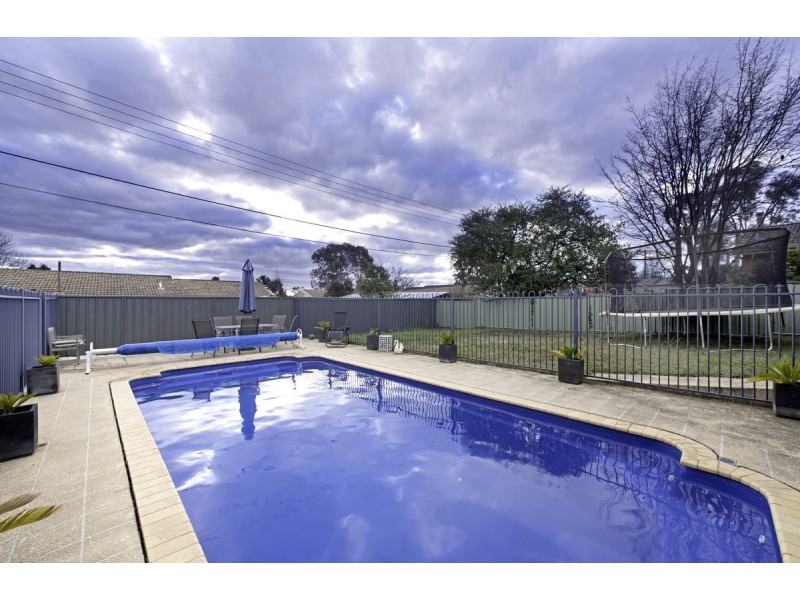 25 Macnaughton Street, Holt ACT 2615