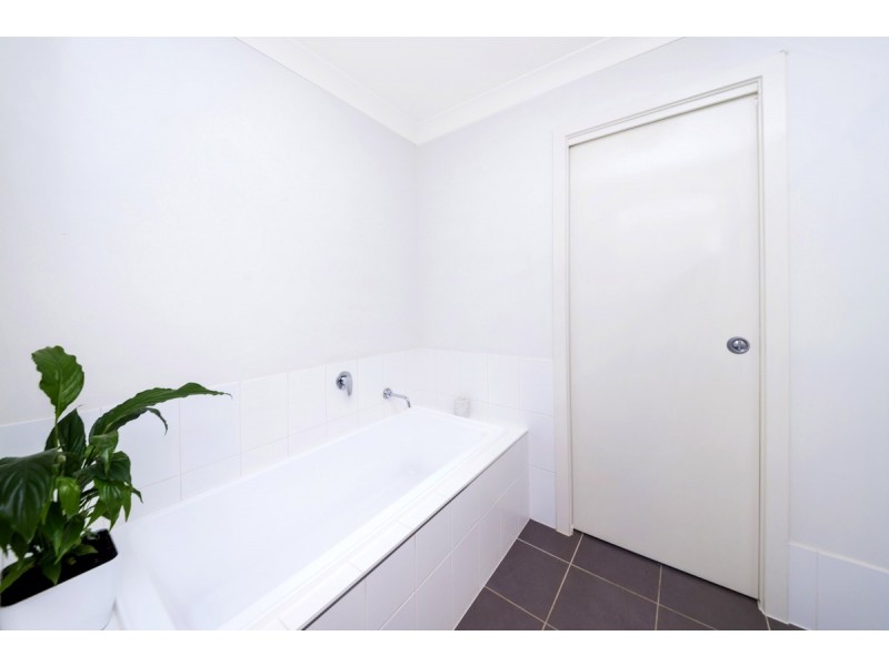 27 Helby Street, Harrison ACT 2914