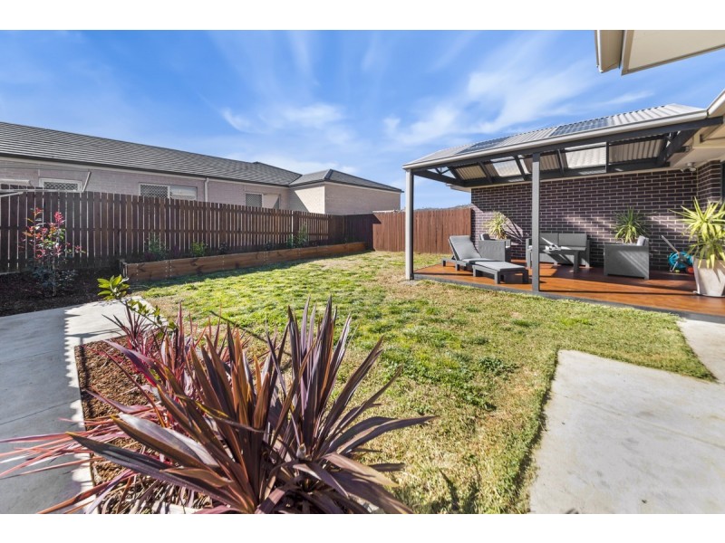 27 Helby Street, Harrison ACT 2914