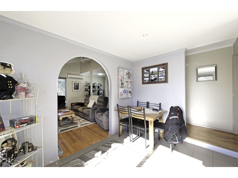 10 Landale Place, Charnwood ACT 2615