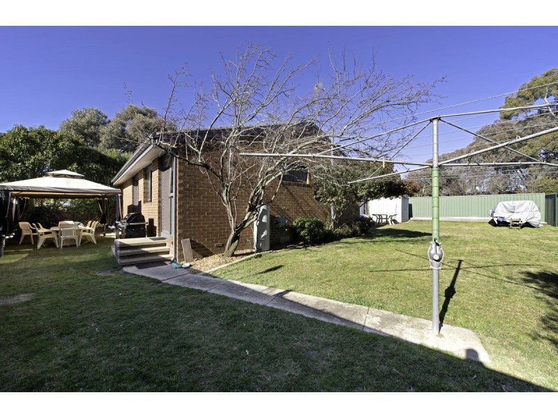 10 Landale Place, Charnwood ACT 2615
