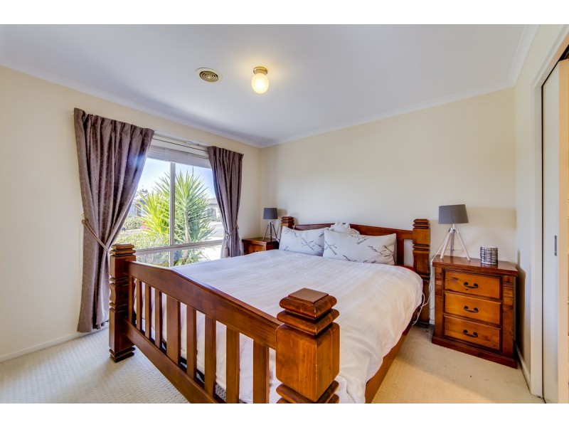 13 Eric De Salis Street, Macgregor ACT 2615