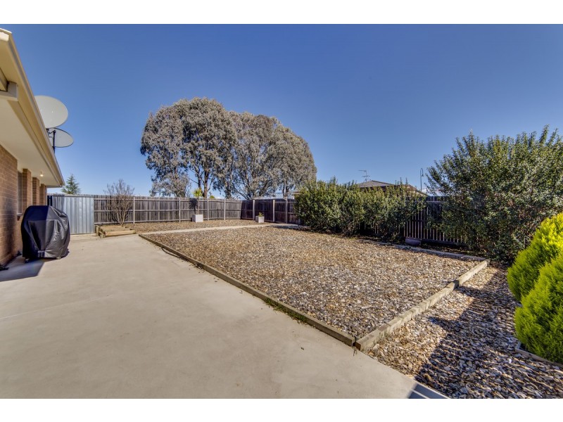 13 Eric De Salis Street, Macgregor ACT 2615