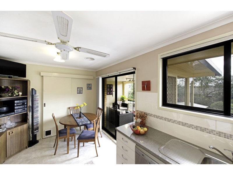 8 Box Place, Latham ACT 2615