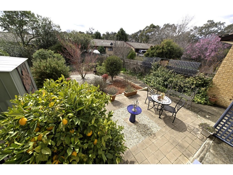 8 Box Place, Latham ACT 2615