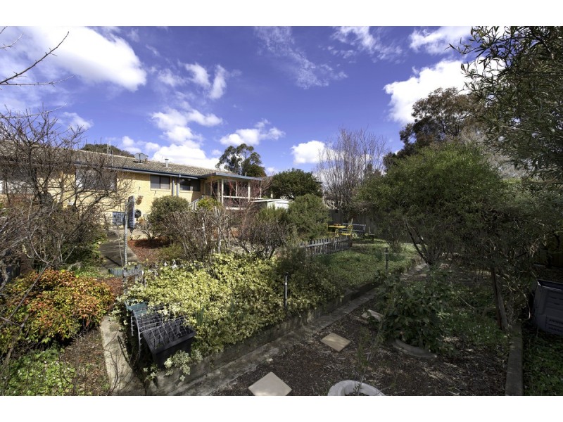 8 Box Place, Latham ACT 2615