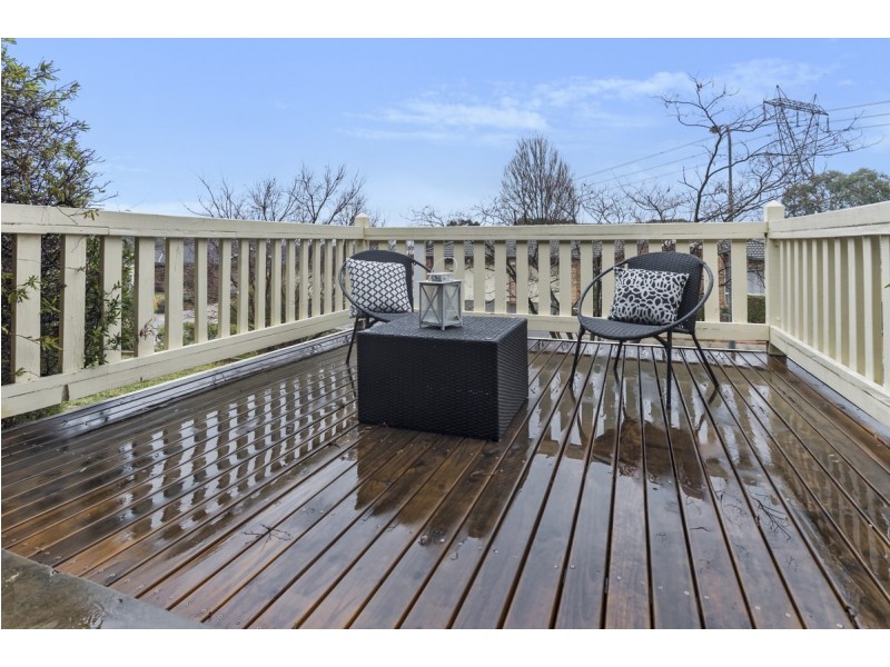 2 Buckmaster Crescent, Dunlop ACT 2615