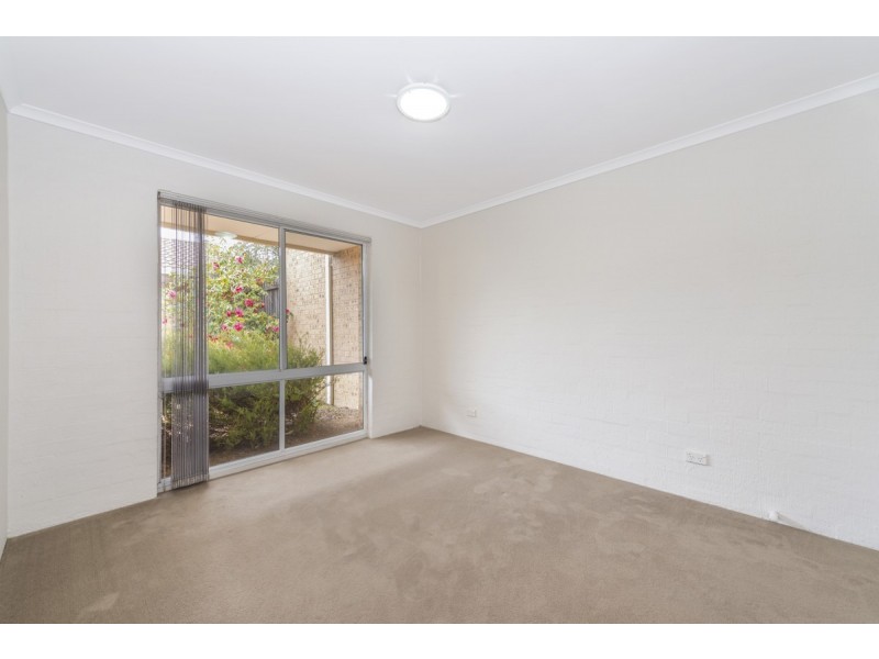 128/15 John Cleland Crescent, Florey ACT 2615