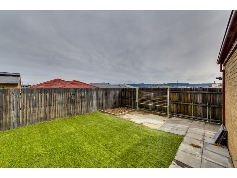 10 Sisely Street, Macgregor ACT 2615