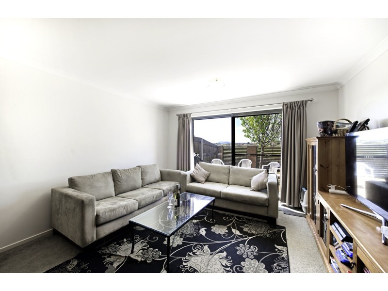 6/204 Macfarlane Burnet Avenue, Macgregor ACT 2615
