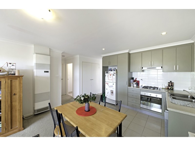 6/204 Macfarlane Burnet Avenue, Macgregor ACT 2615