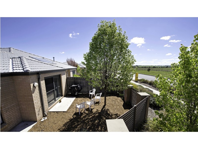 6/204 Macfarlane Burnet Avenue, Macgregor ACT 2615