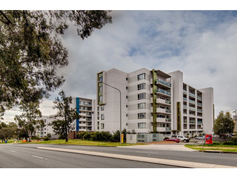 137/64 College Street, Belconnen ACT 2617