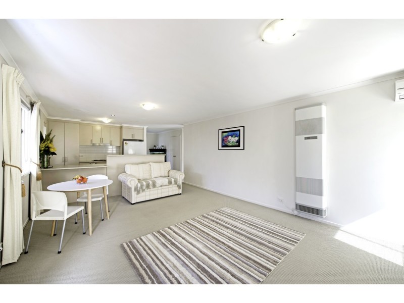 65 Bryan Hudson Street, Macgregor ACT 2615