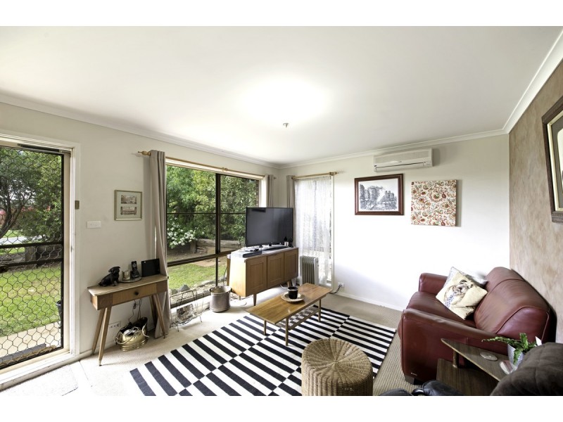 5 Bushby Place, Holt ACT 2615