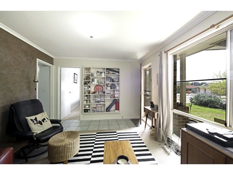 5 Bushby Place, Holt ACT 2615