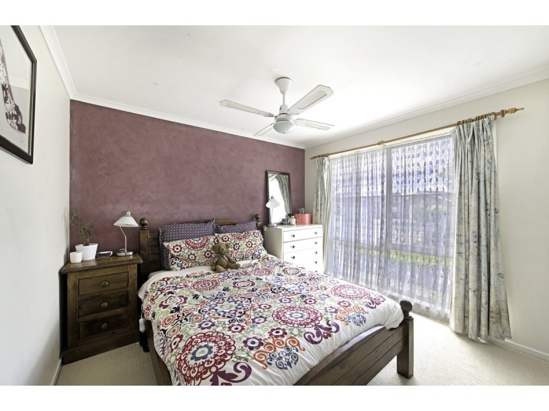 5 Bushby Place, Holt ACT 2615