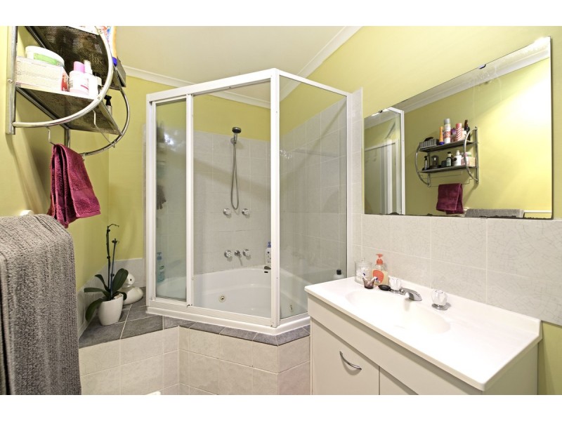 5 Bushby Place, Holt ACT 2615