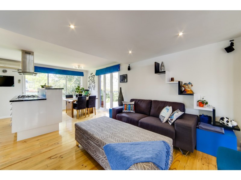 16 Beaney Street, Macgregor ACT 2615
