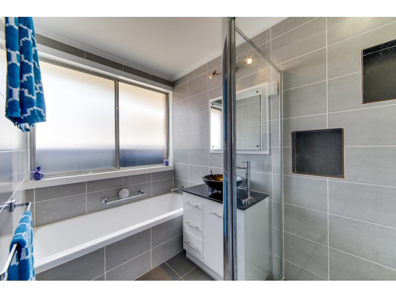 16 Beaney Street, Macgregor ACT 2615