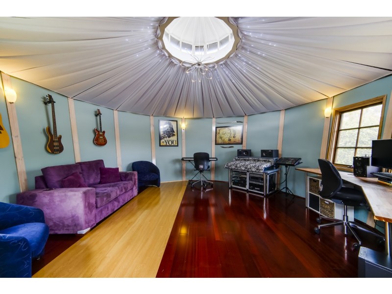 16 Beaney Street, Macgregor ACT 2615