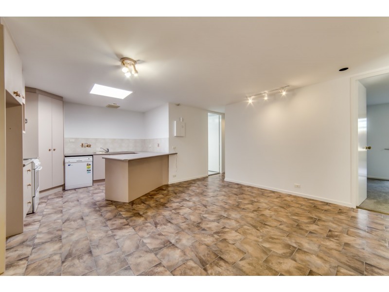 35 Chirnside Circuit, Kambah ACT 2902