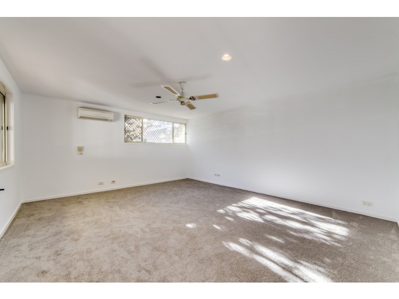 35 Chirnside Circuit, Kambah ACT 2902