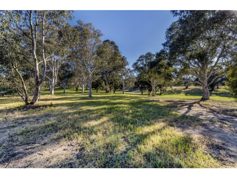 35 Chirnside Circuit, Kambah ACT 2902