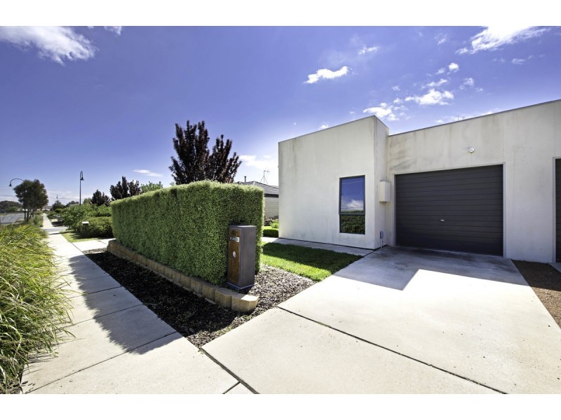 48 Eccles Circuit, Macgregor ACT 2615