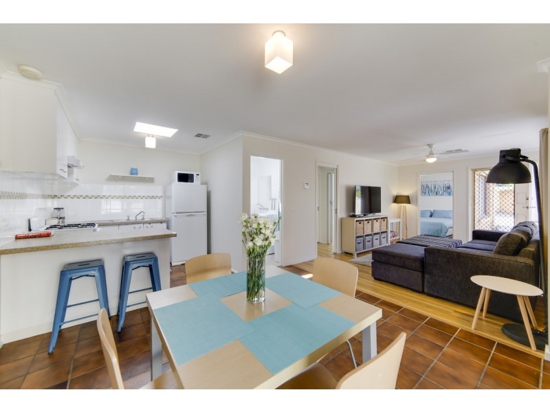 4/6 Beazley Crescent, Calwell ACT 2905