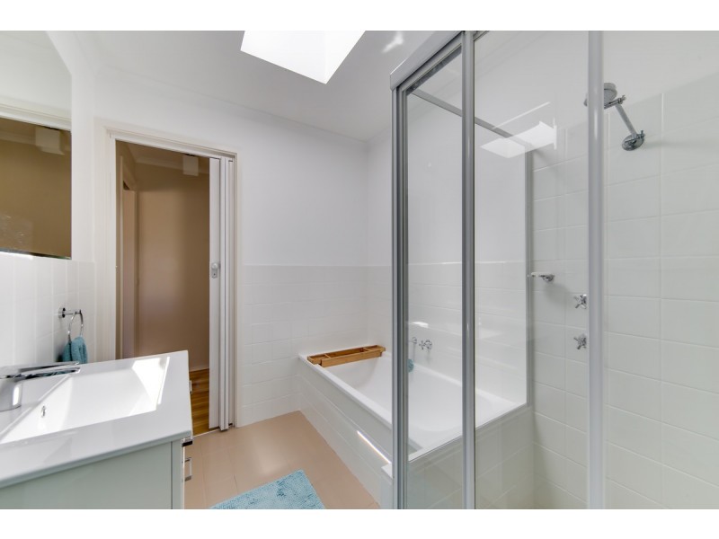 4/6 Beazley Crescent, Calwell ACT 2905