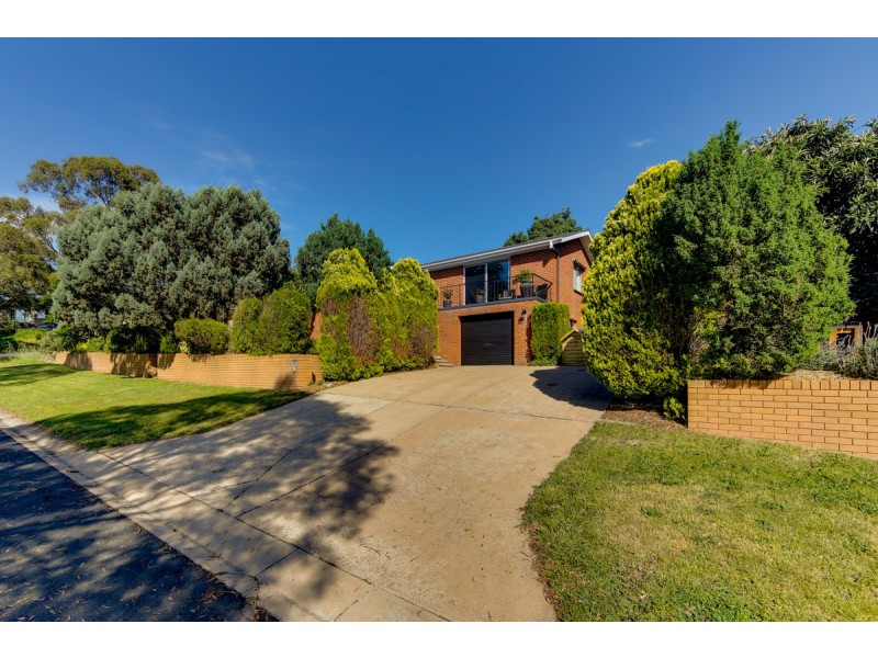 10 Cumpston Place, Macgregor ACT 2615