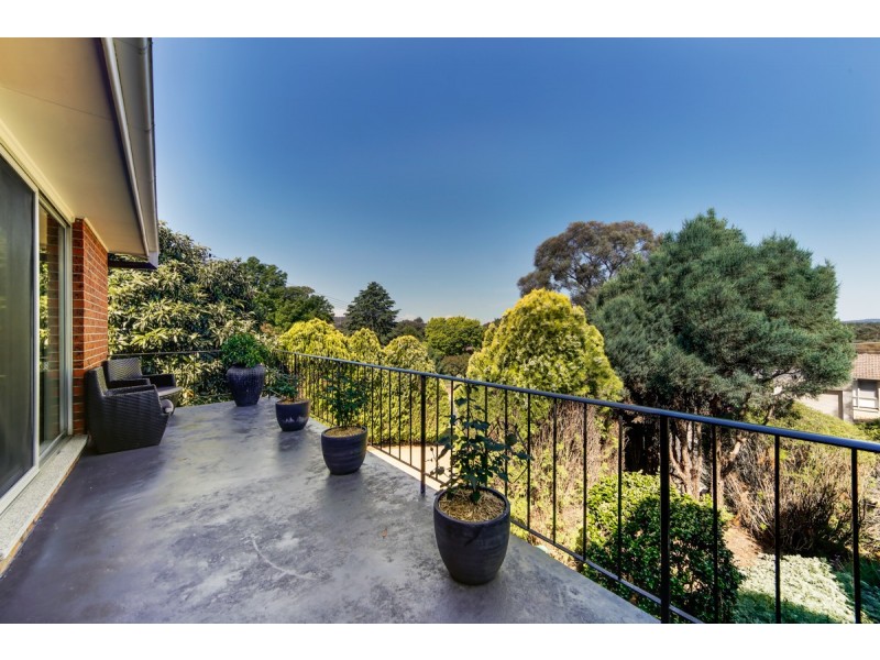 10 Cumpston Place, Macgregor ACT 2615