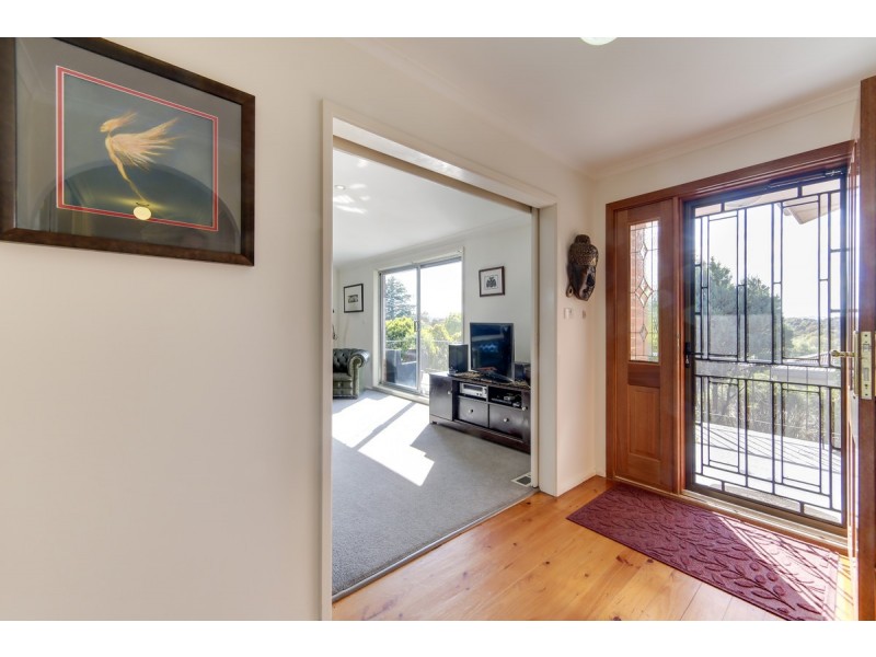 10 Cumpston Place, Macgregor ACT 2615