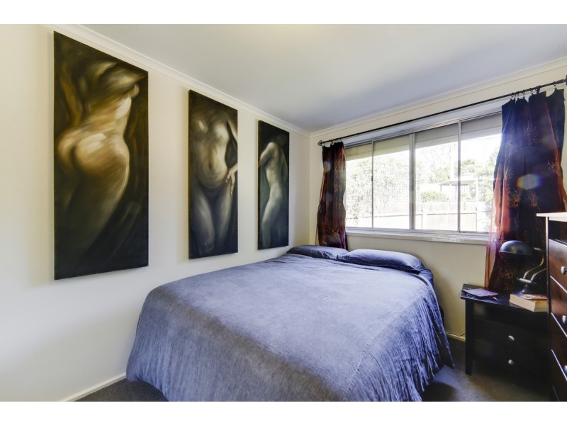 10 Cumpston Place, Macgregor ACT 2615