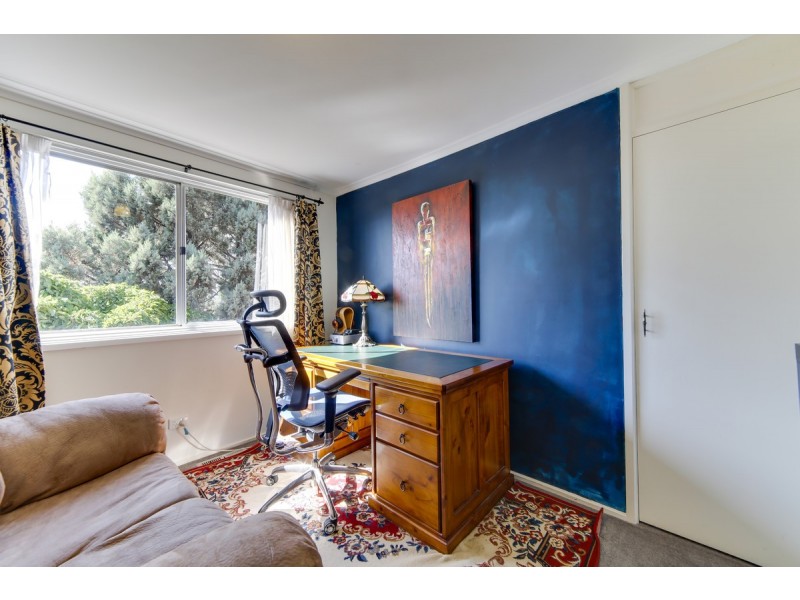 10 Cumpston Place, Macgregor ACT 2615