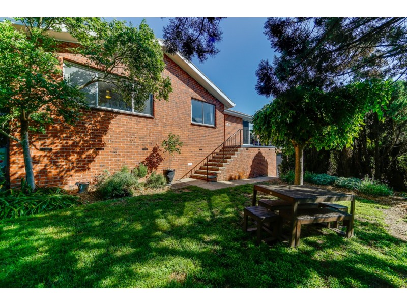 10 Cumpston Place, Macgregor ACT 2615