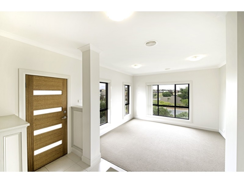 24 Greenman Street, Macgregor ACT 2615