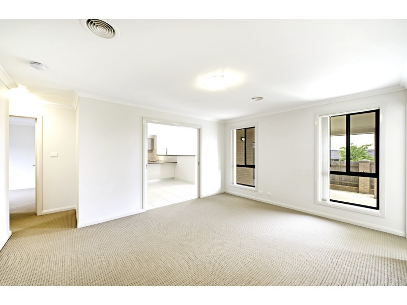 24 Greenman Street, Macgregor ACT 2615