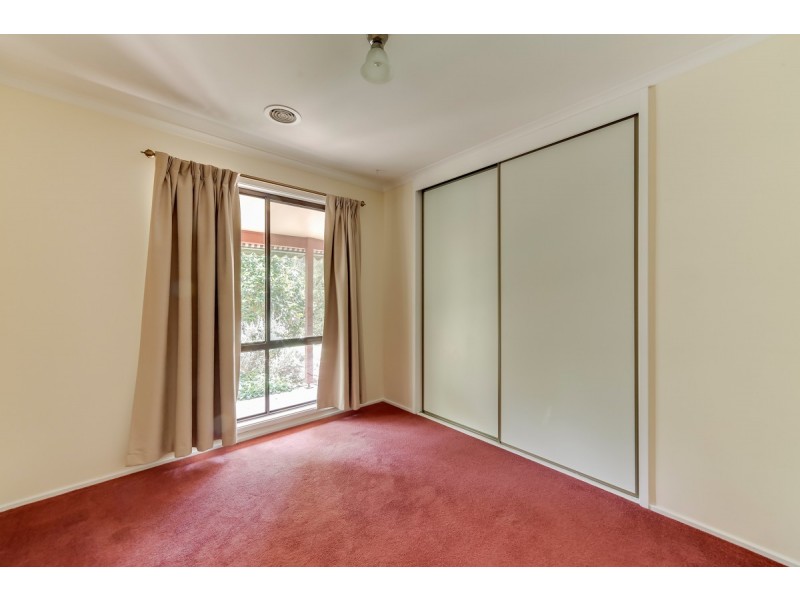 18 Macintyre Street, Charnwood ACT 2615