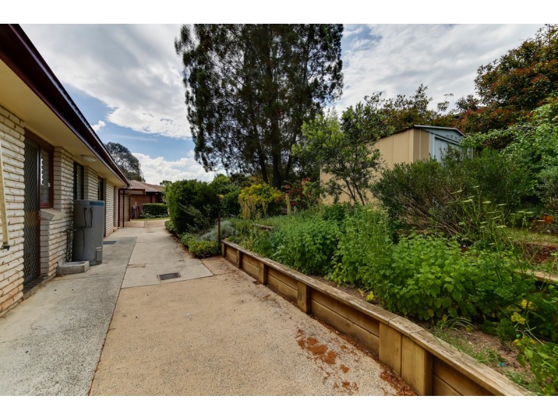 18 Macintyre Street, Charnwood ACT 2615