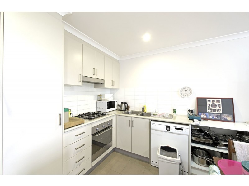 8/204 Macfarlane Burnet Avenue, Macgregor ACT 2615