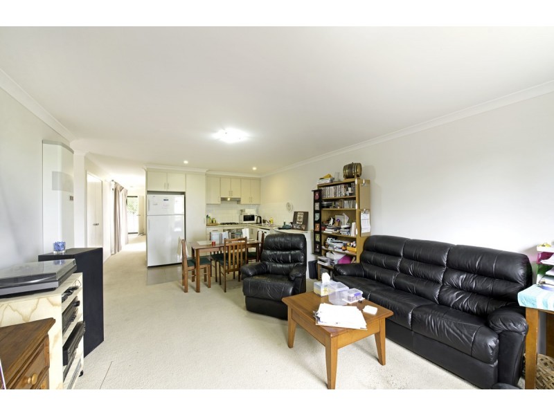 8/204 Macfarlane Burnet Avenue, Macgregor ACT 2615