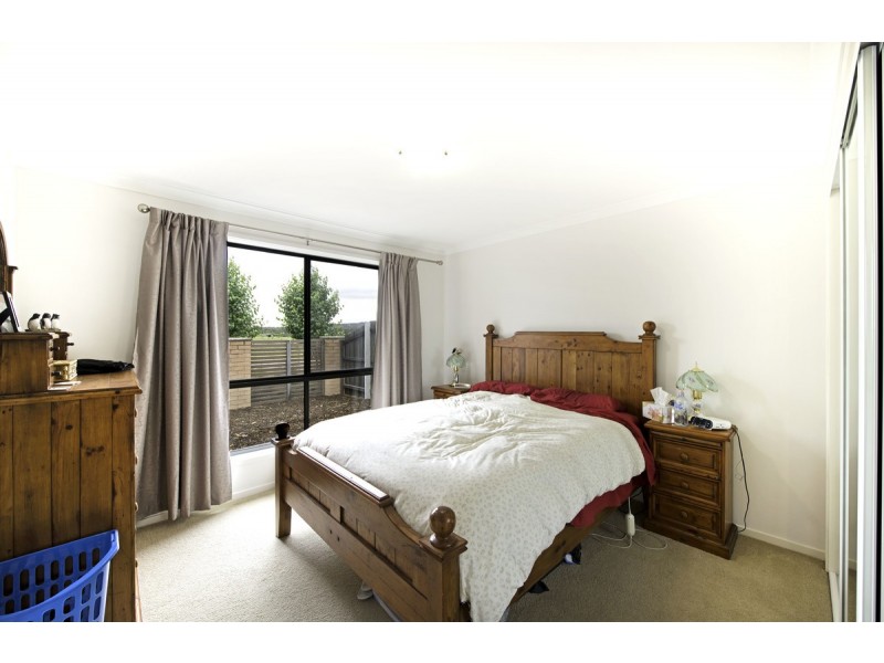 8/204 Macfarlane Burnet Avenue, Macgregor ACT 2615