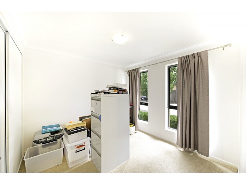 8/204 Macfarlane Burnet Avenue, Macgregor ACT 2615
