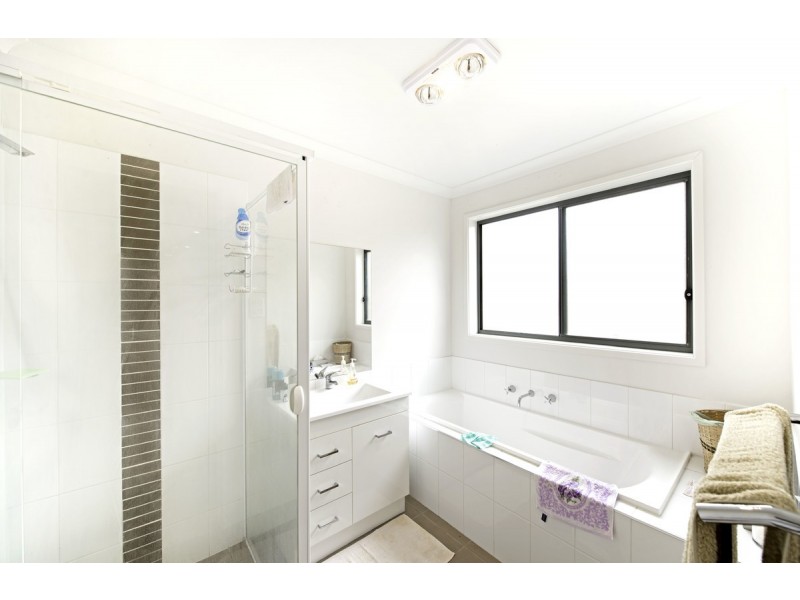 8/204 Macfarlane Burnet Avenue, Macgregor ACT 2615