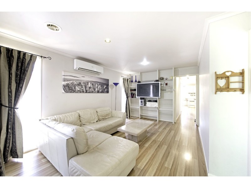 21 Britten Jones Drive, Holt ACT 2615