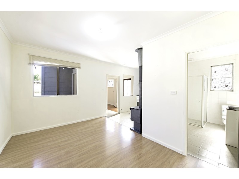 11 Stretton Crescent, Latham ACT 2615