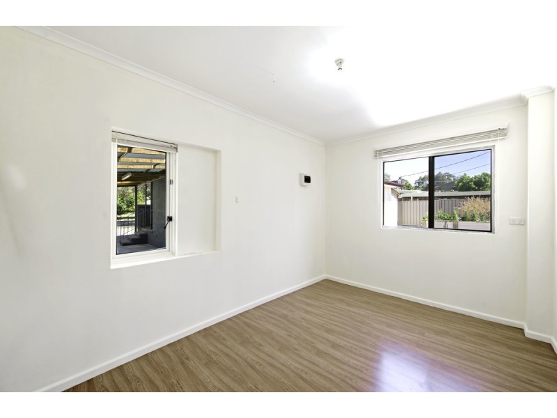 11 Stretton Crescent, Latham ACT 2615